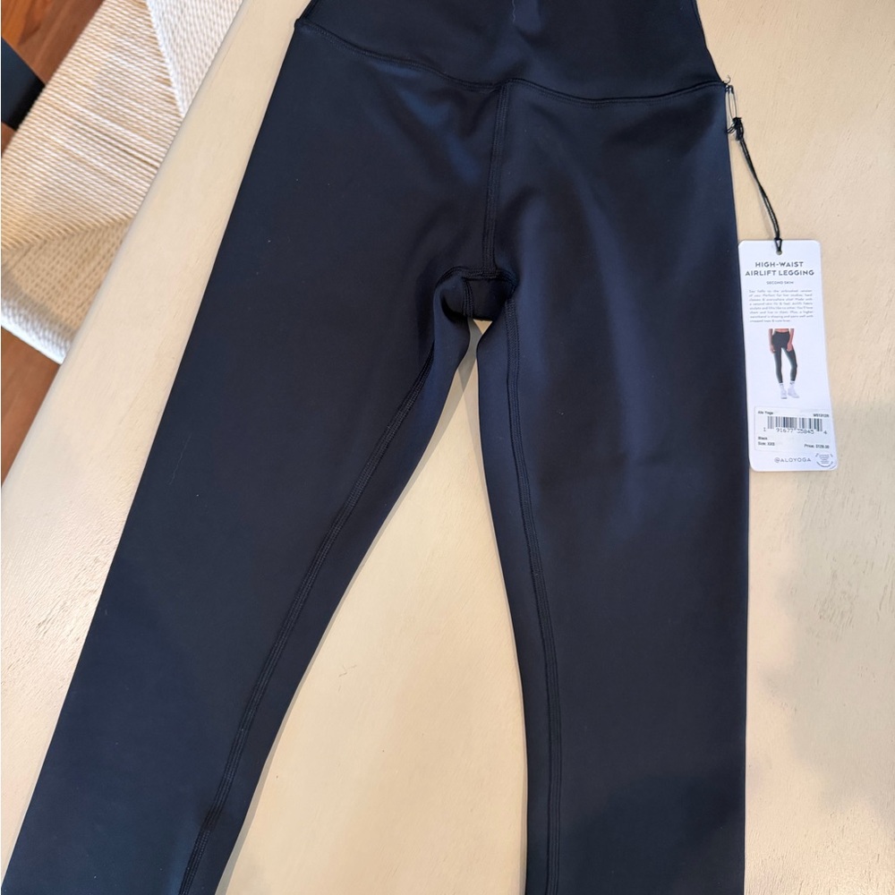 ALO high rise air lift leggings